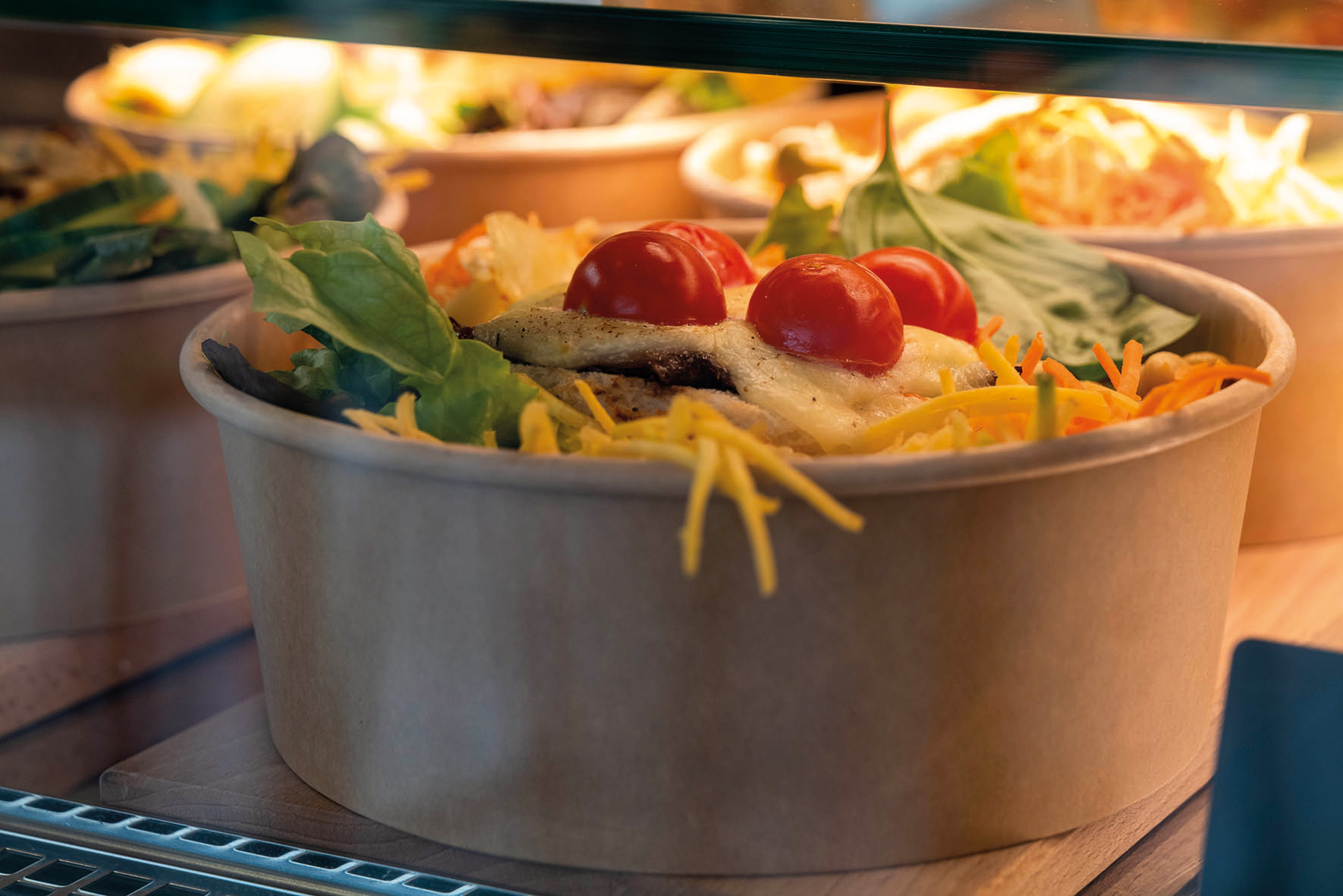 Employé(e) en Cafétéria et service de maison